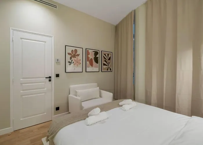 Appart 4pers#1 Bedroom#bastille#placedesvosges#ac * Paryż